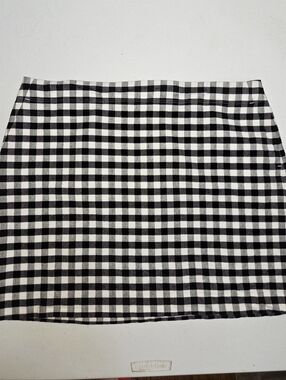 Loft black and white gingham skirt with pockets